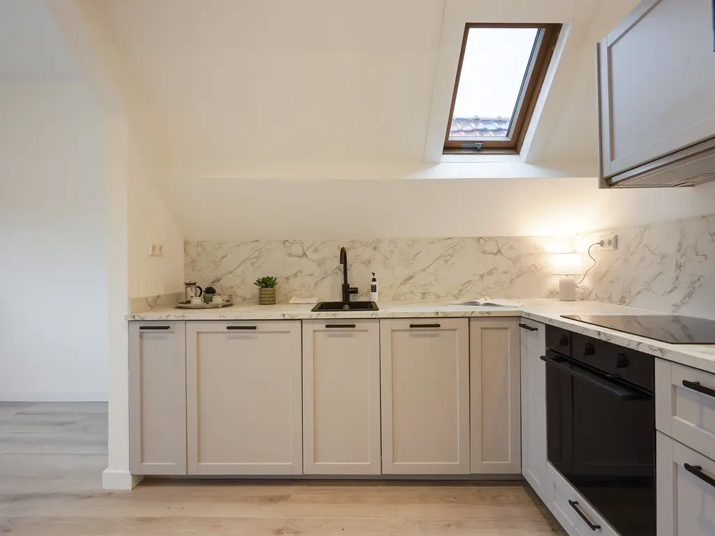 Zuidhoek 264B 03, ROTTERDAM