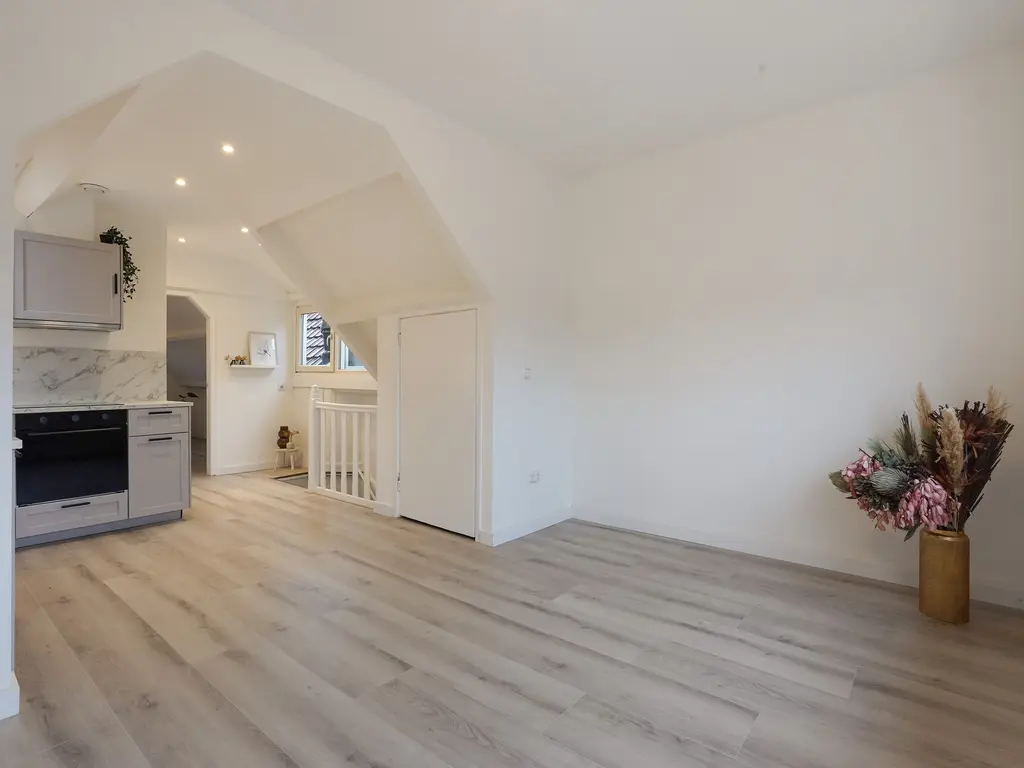 Zuidhoek 264B 03, ROTTERDAM