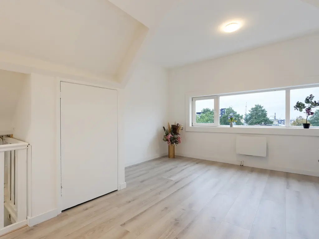 Zuidhoek 264B 03, ROTTERDAM