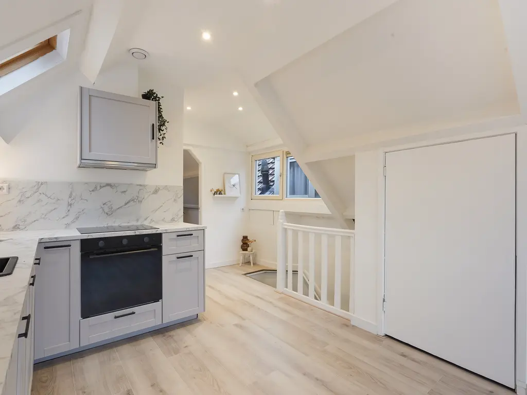 Zuidhoek 264B 03, ROTTERDAM