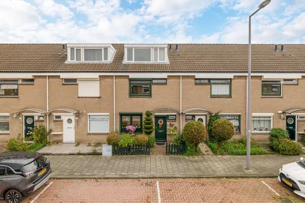 Basrastraat 22