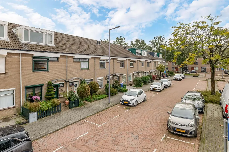 Basrastraat 22