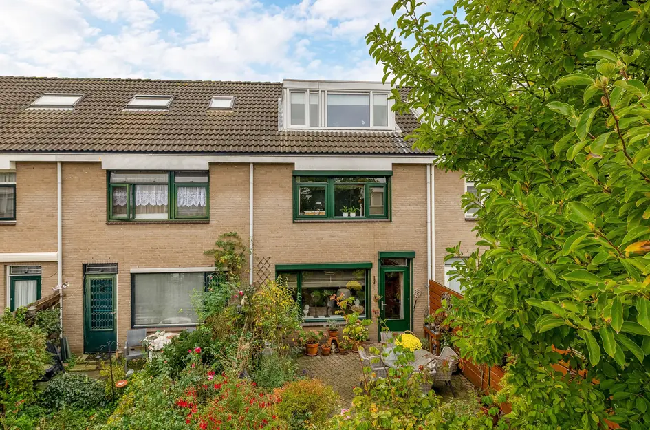 Basrastraat 22