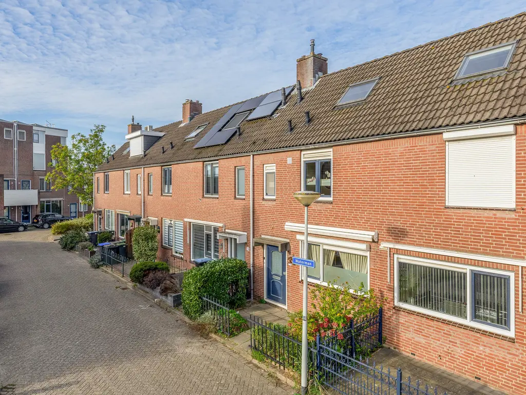Waterman 12, HELLEVOETSLUIS