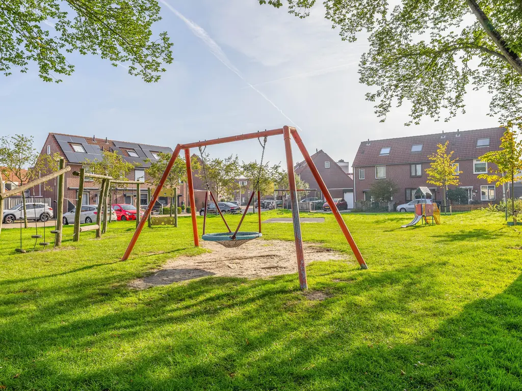 Waterman 12, HELLEVOETSLUIS