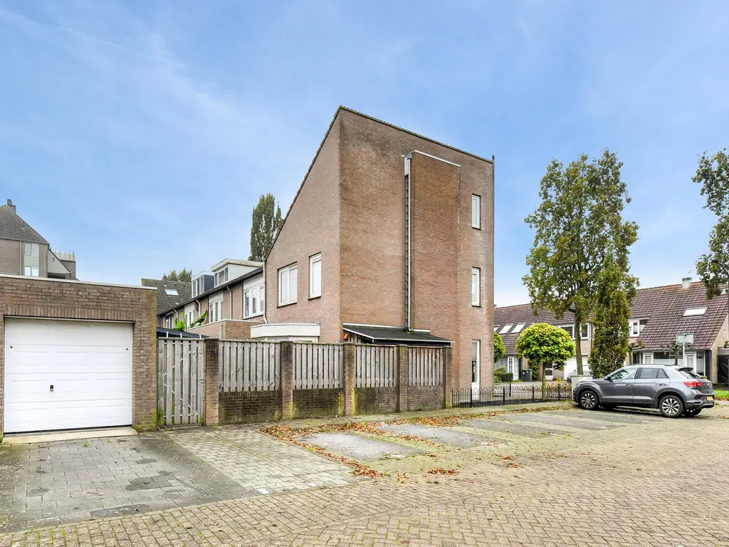 Zeislaan 21, OOSTERHOUT