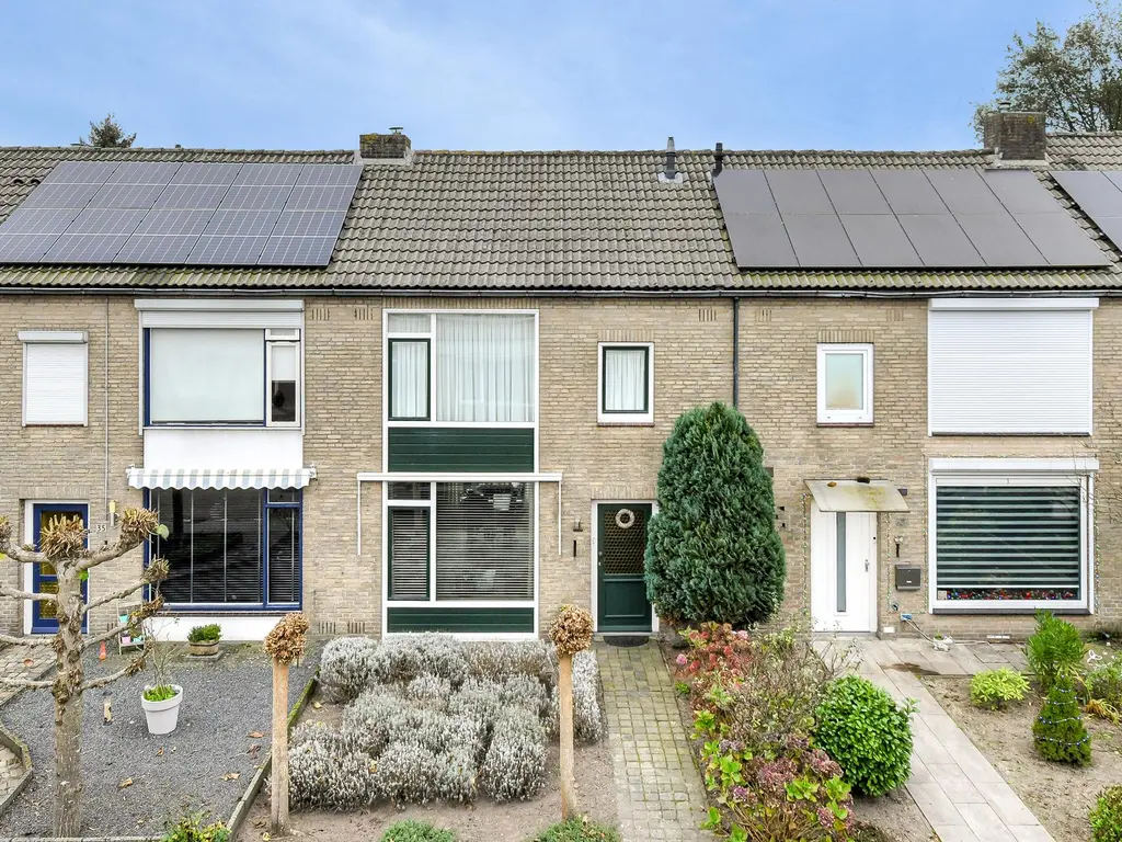 Dr. Poelsstraat 37, OOSTERHOUT