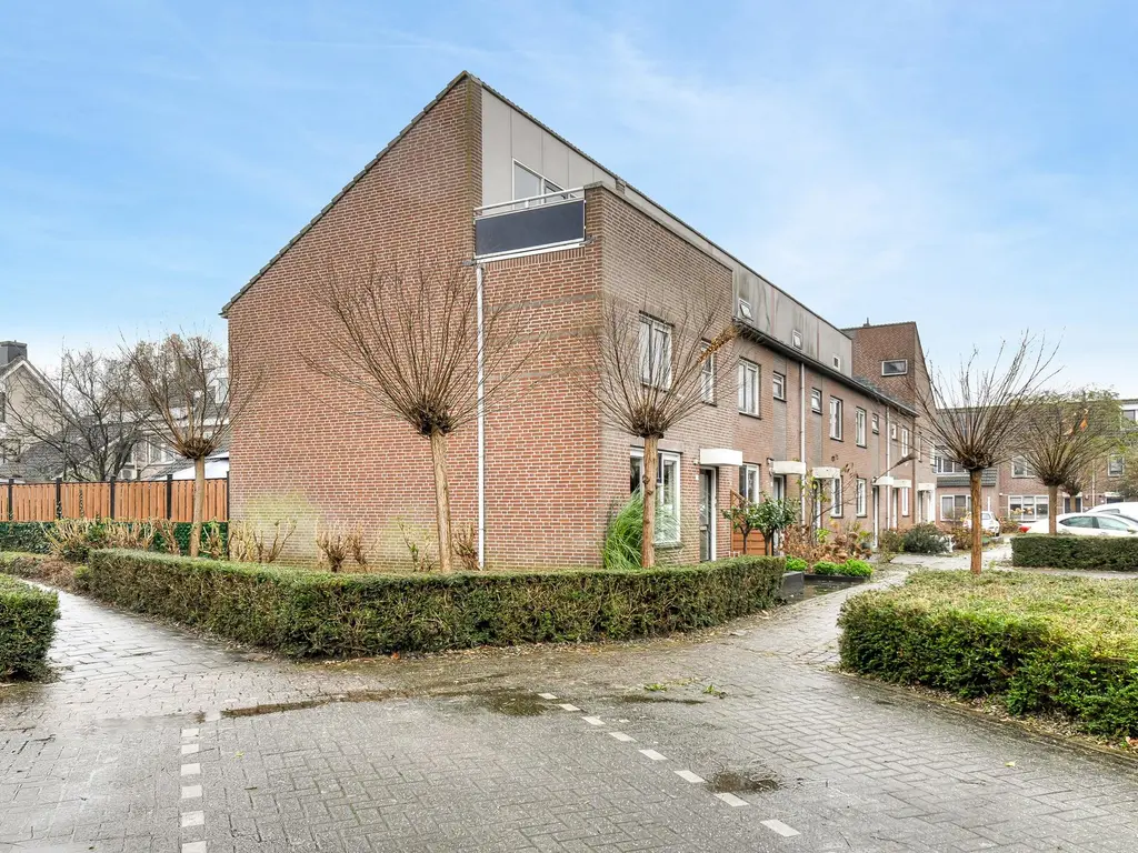 G. van Balenstraat 17, RAAMSDONKSVEER