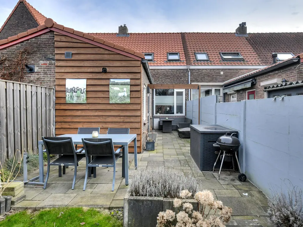 Sint Josephstraat 32, OOSTERHOUT