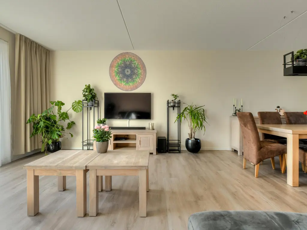 Heinsiusstraat 25, OOSTERHOUT