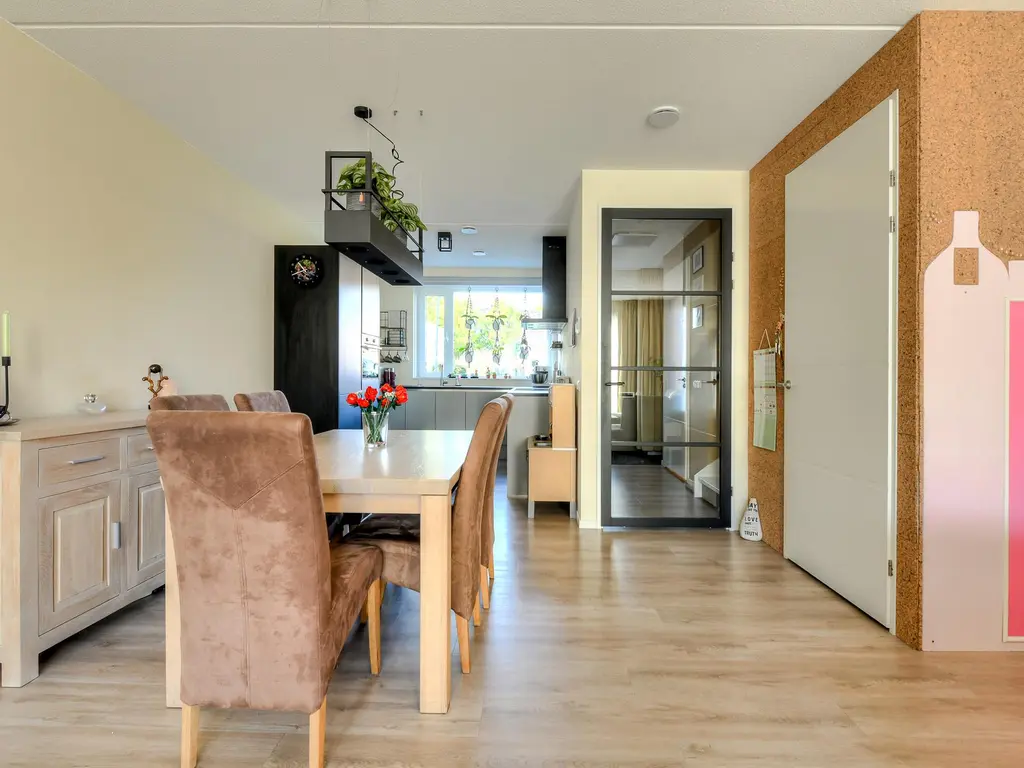 Heinsiusstraat 25, OOSTERHOUT