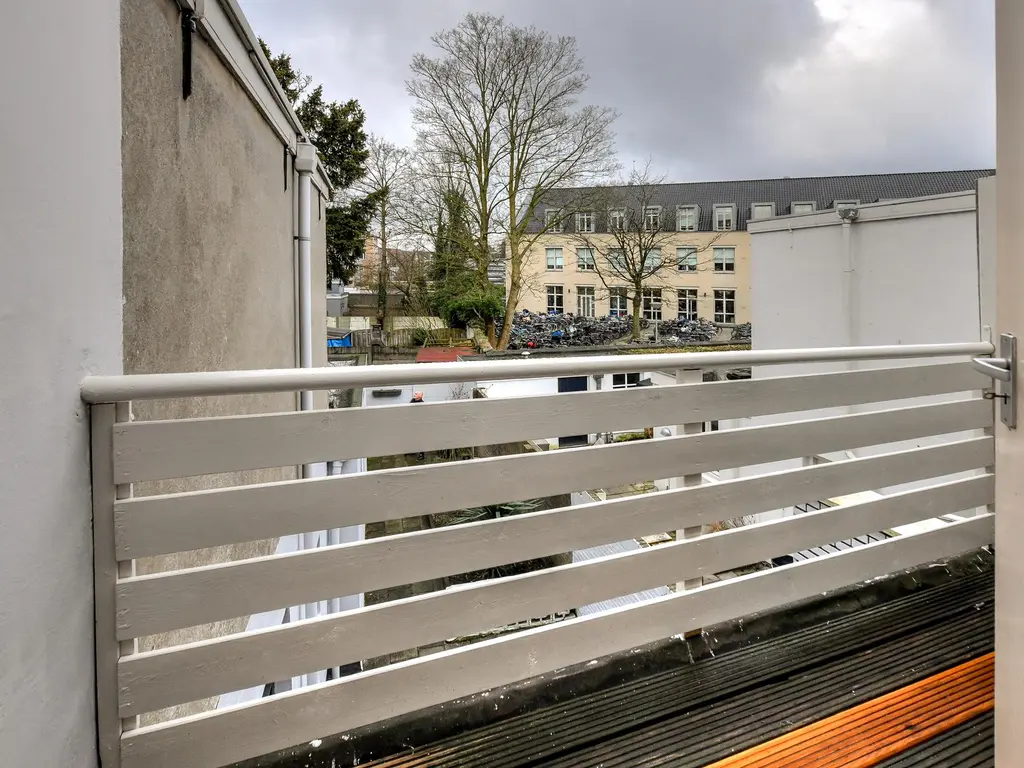Nassausingel 23, BREDA