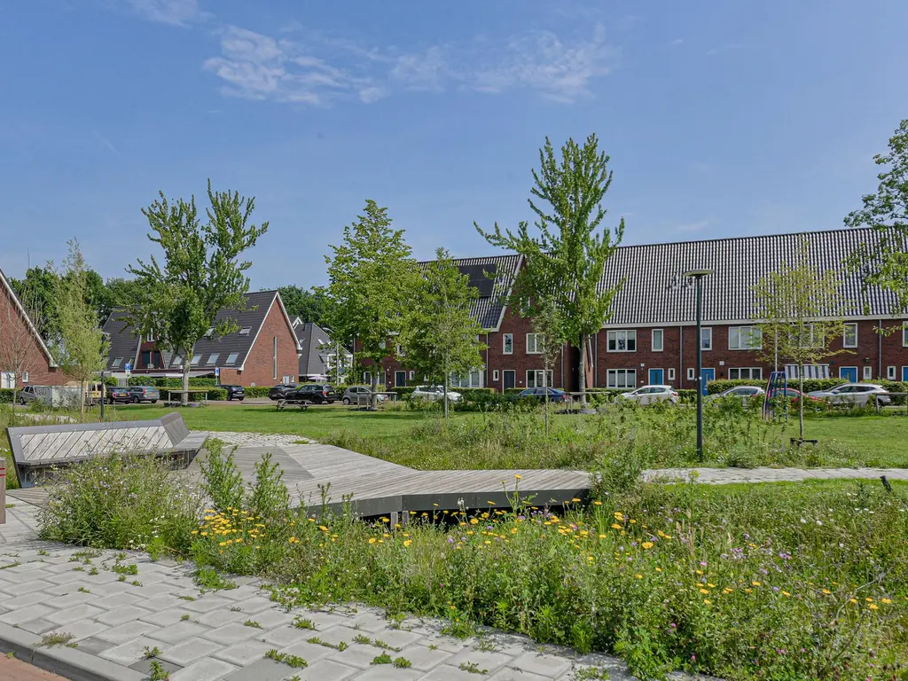 Turfsteker 12, TERHEIJDEN