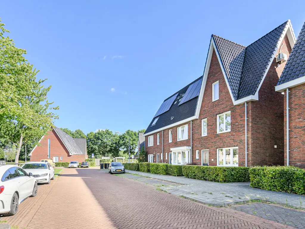 Turfsteker 12, TERHEIJDEN