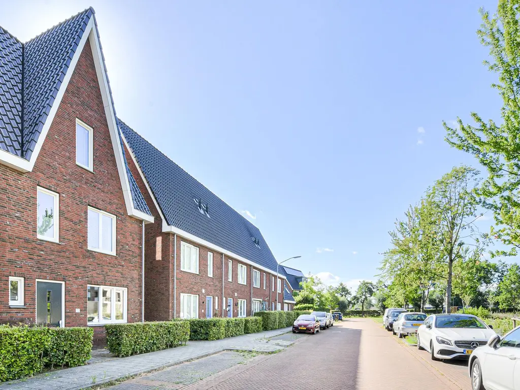 Turfsteker 12, TERHEIJDEN