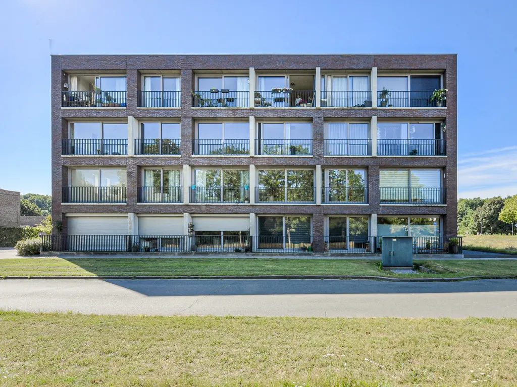 Vrachelsedijk 155, OOSTERHOUT