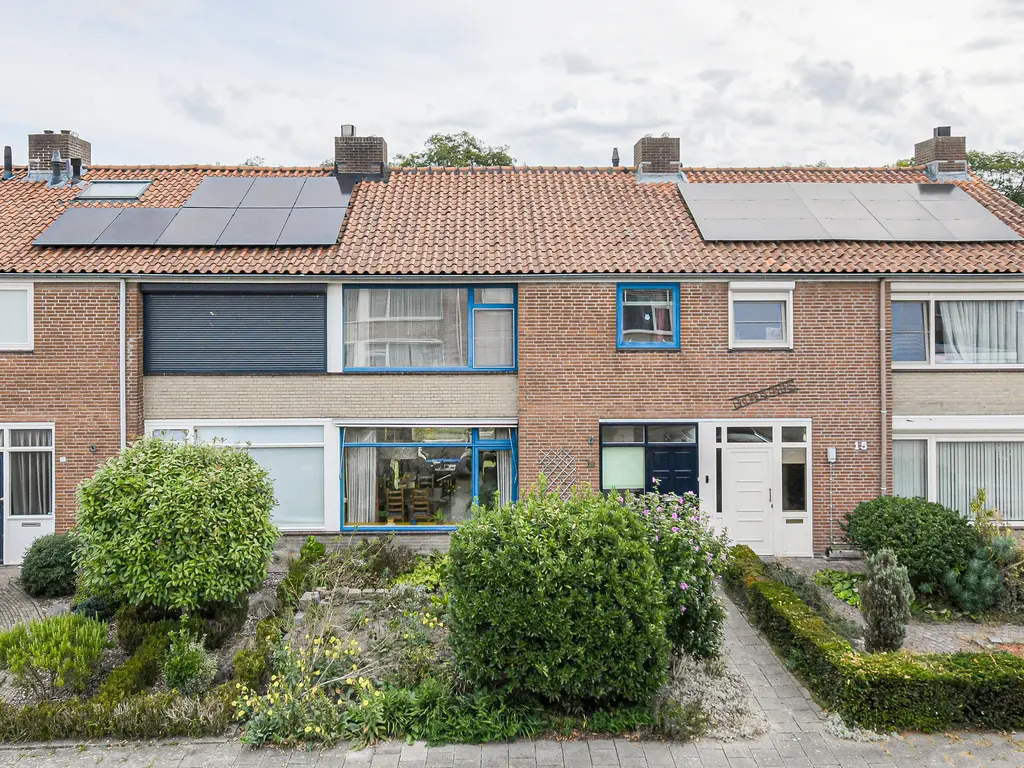Cederstraat 13, DORST