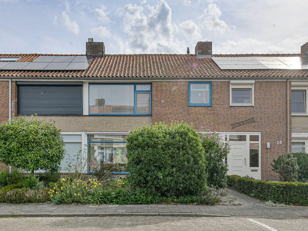 Cederstraat 13, DORST