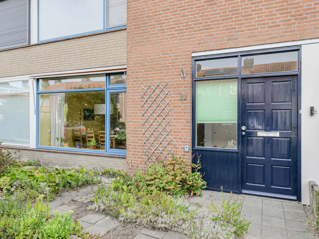 Cederstraat 13, DORST