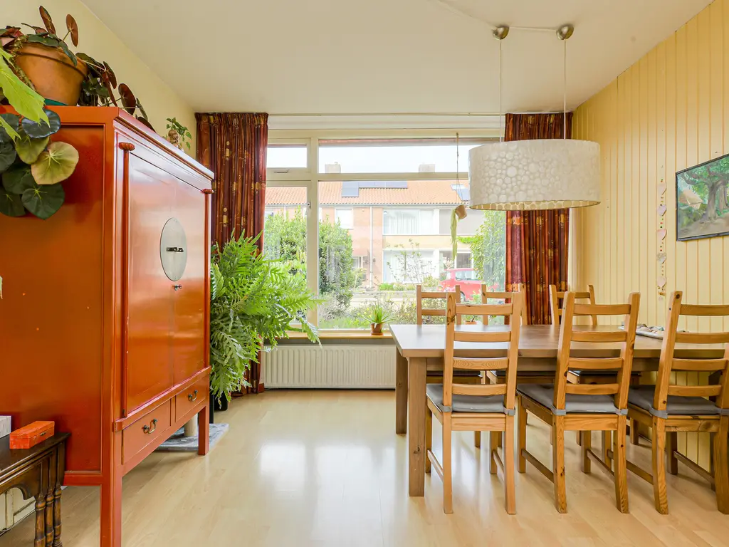 Cederstraat 13, DORST