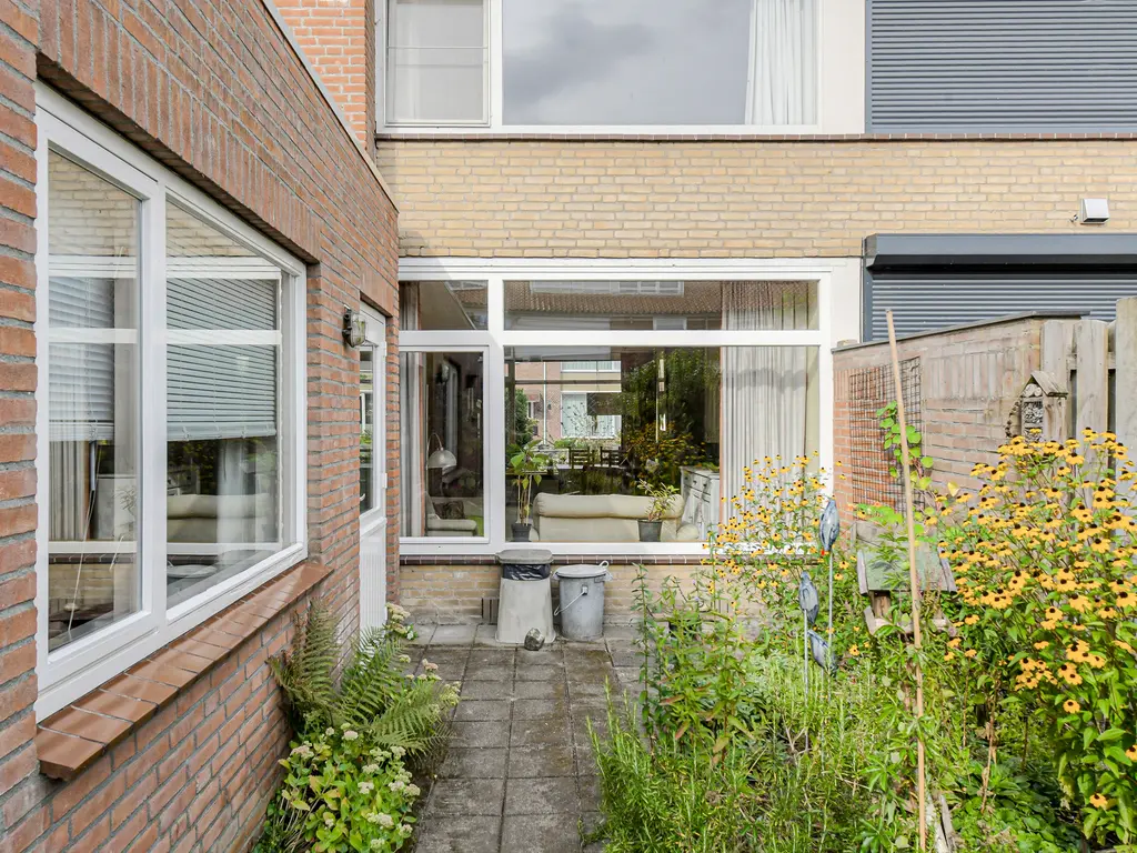 Cederstraat 13, DORST