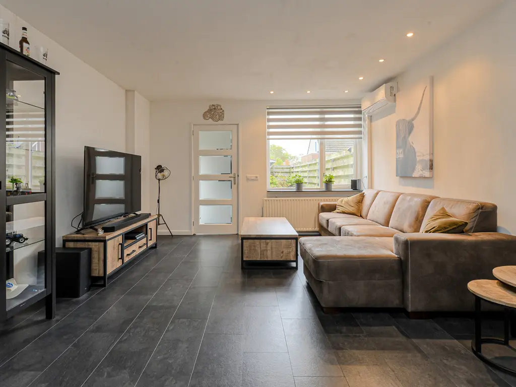 Morgenstond 20, HOOGE ZWALUWE