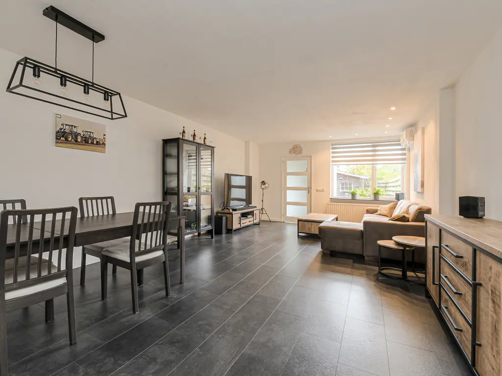 Morgenstond 20, HOOGE ZWALUWE