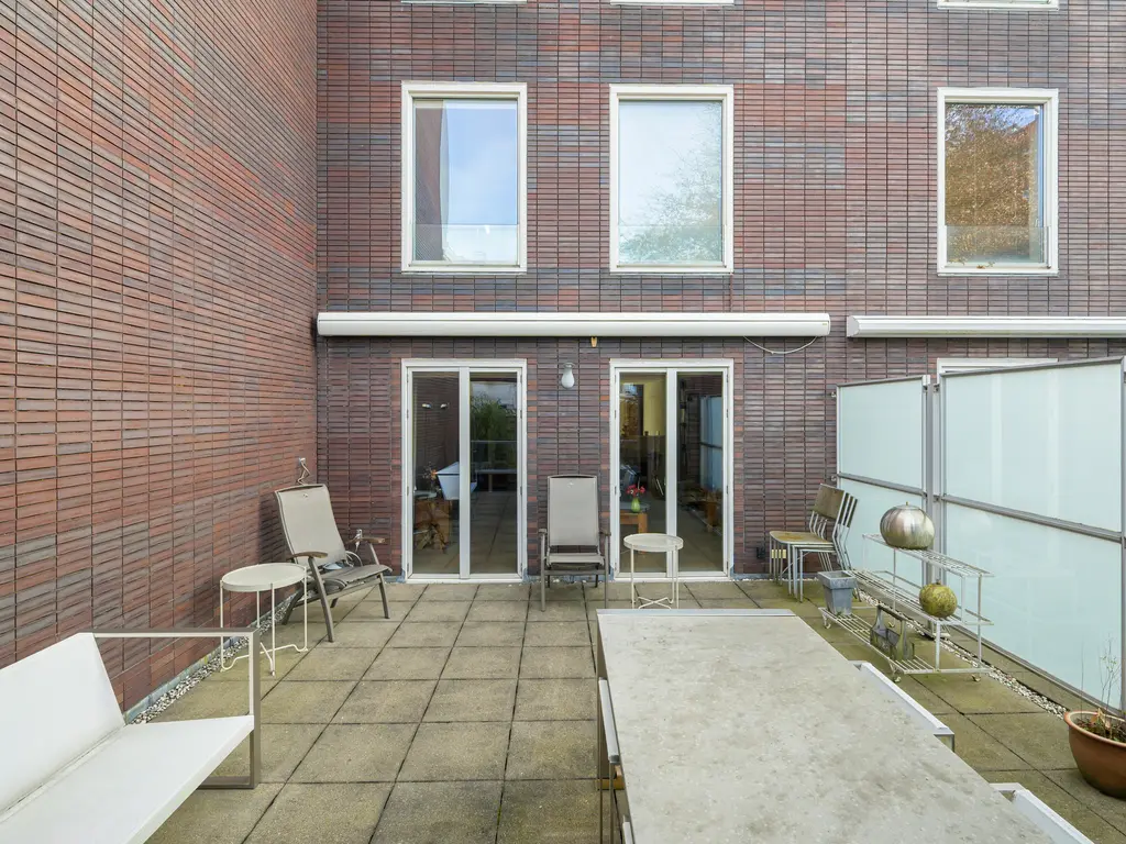 Nonnenveld 46, Breda