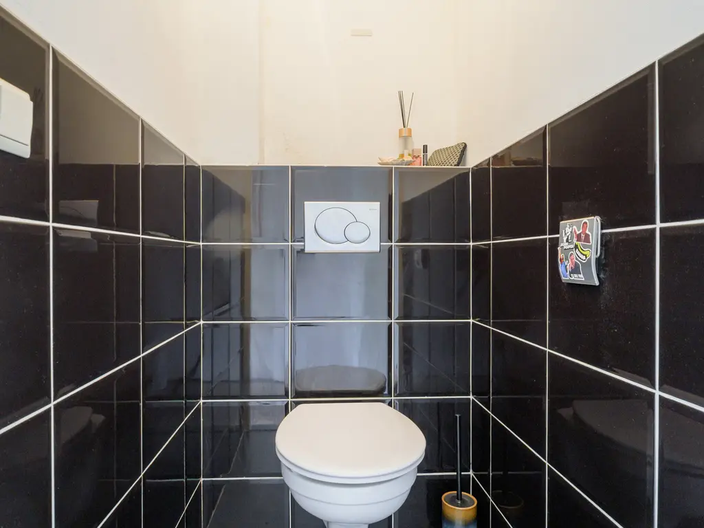 Curaçaostraat 30, BREDA