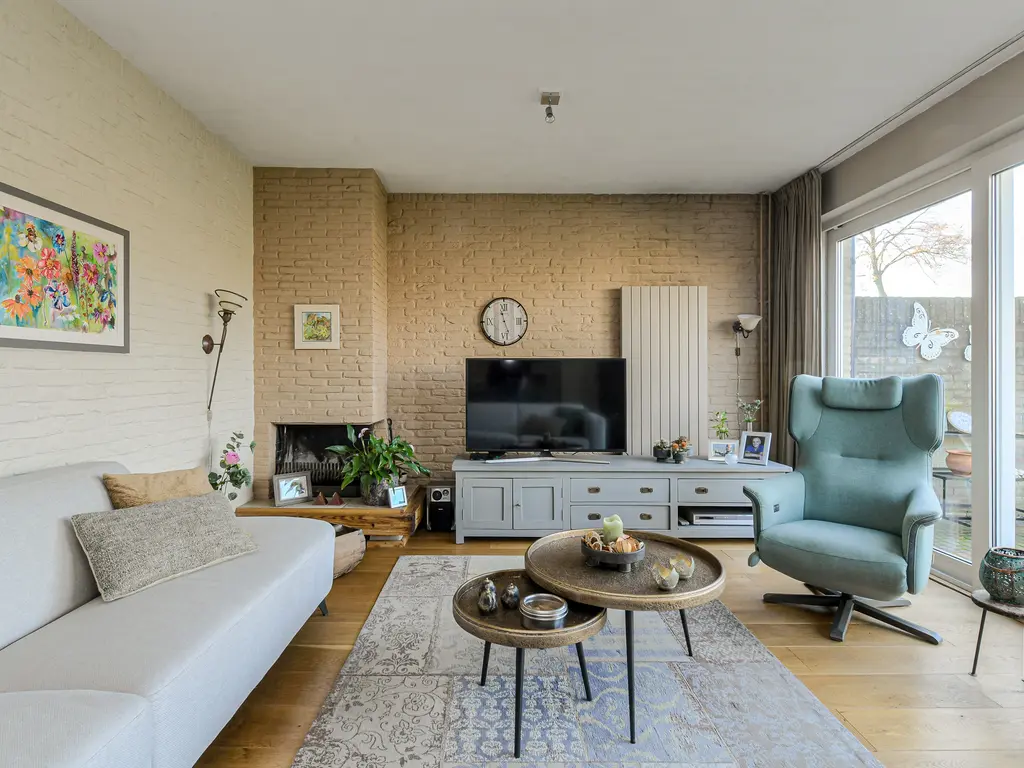 Orion 28, OOSTERHOUT