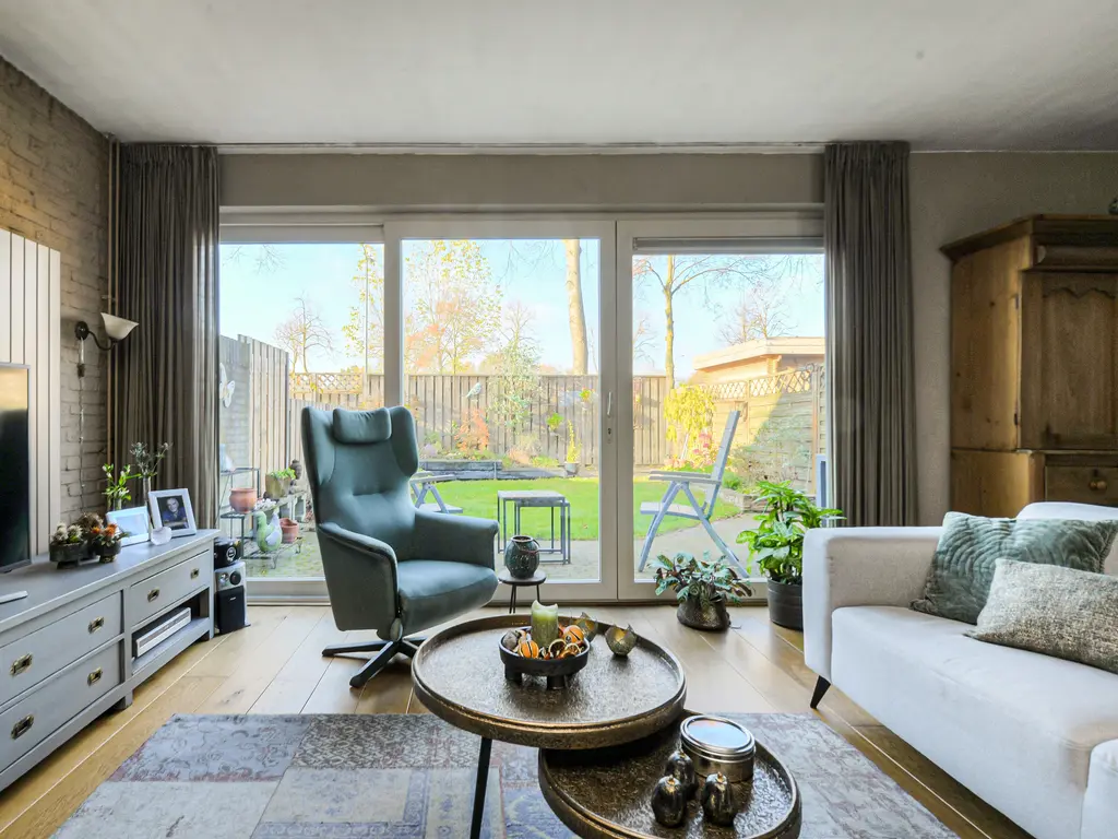 Orion 28, OOSTERHOUT