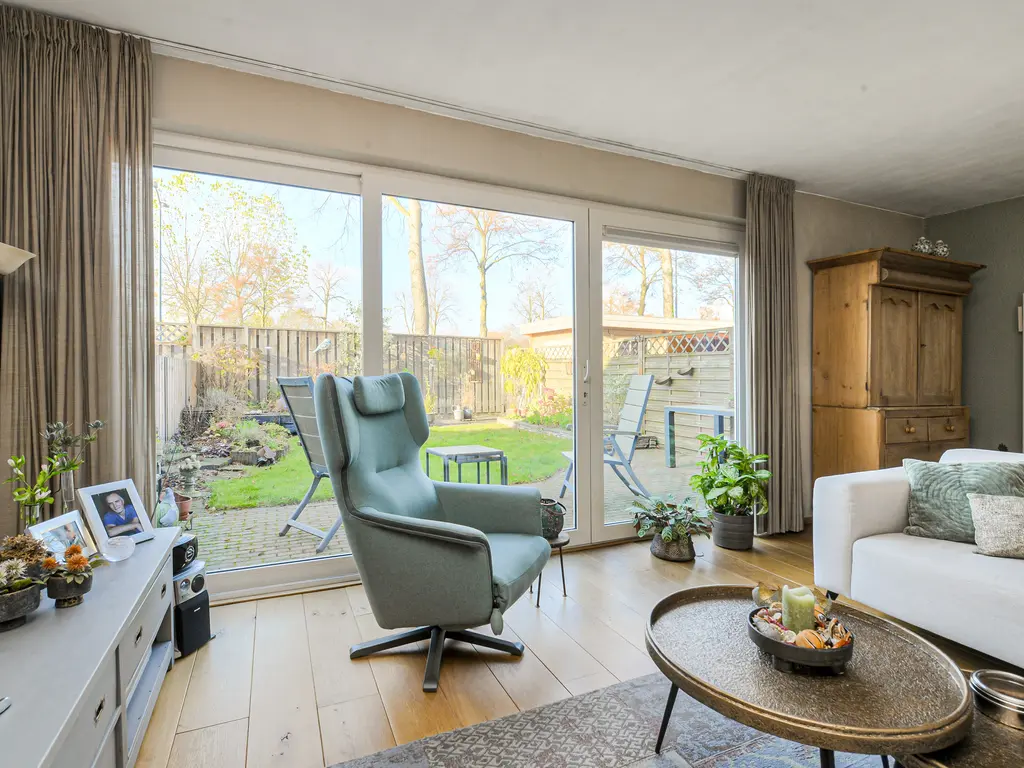 Orion 28, OOSTERHOUT