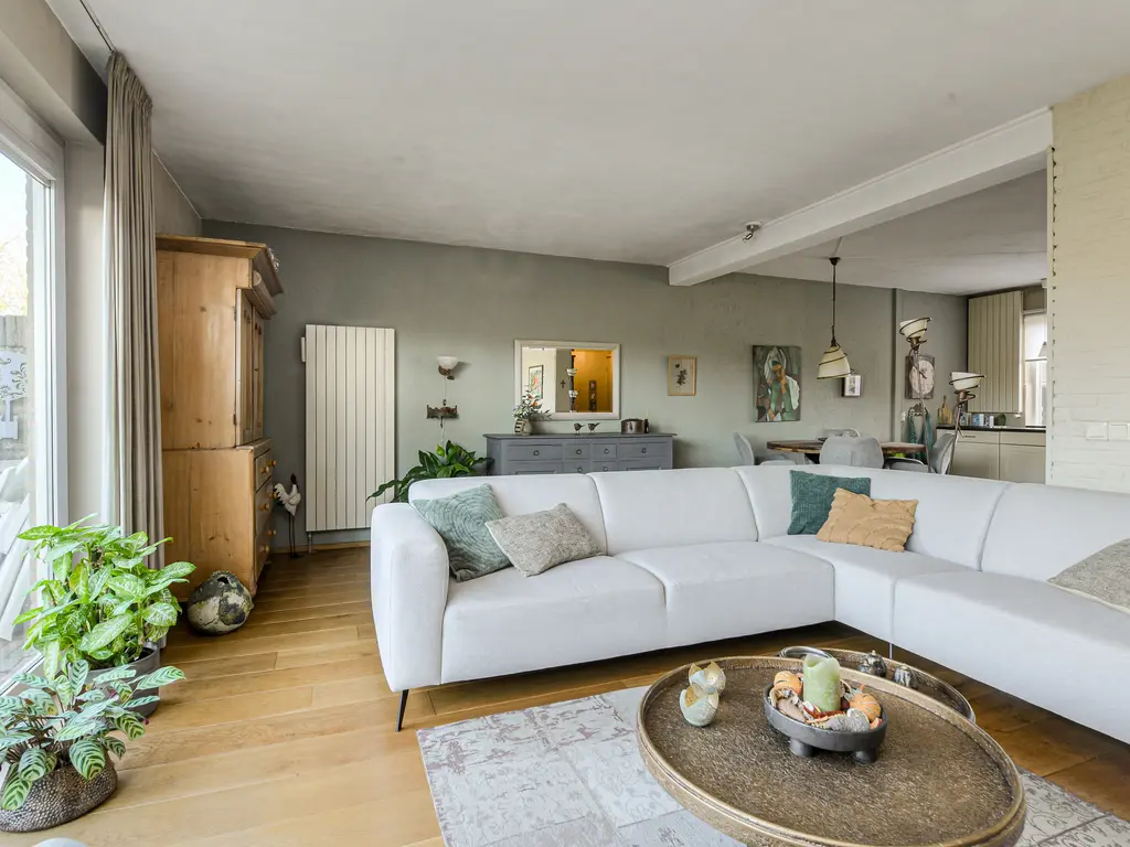 Orion 28, OOSTERHOUT