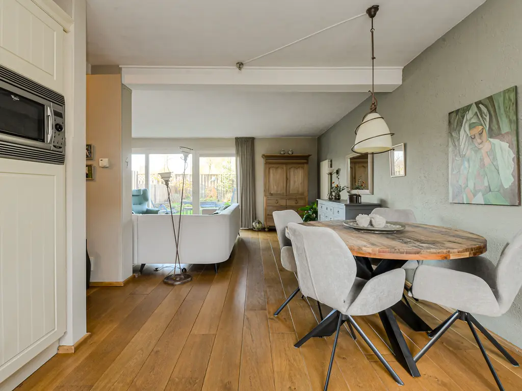 Orion 28, OOSTERHOUT