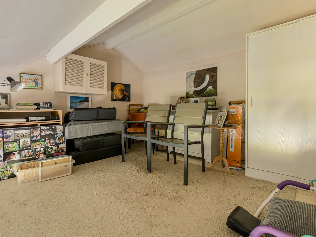 Orion 28, OOSTERHOUT