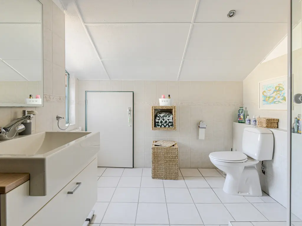 Orion 28, OOSTERHOUT