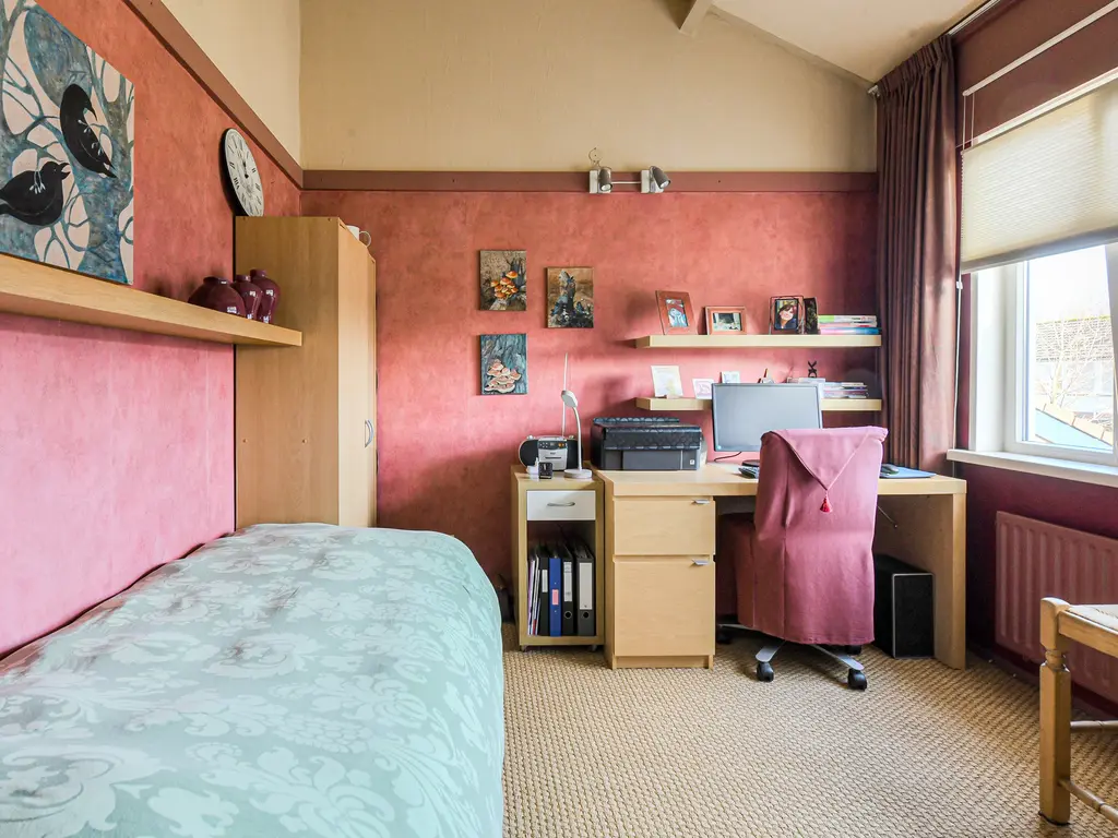 Orion 28, OOSTERHOUT