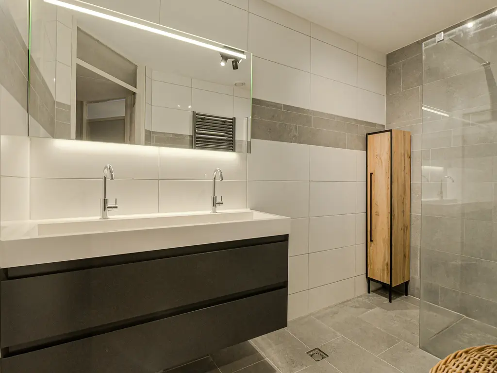 Bijsterveld 83, OOSTERHOUT