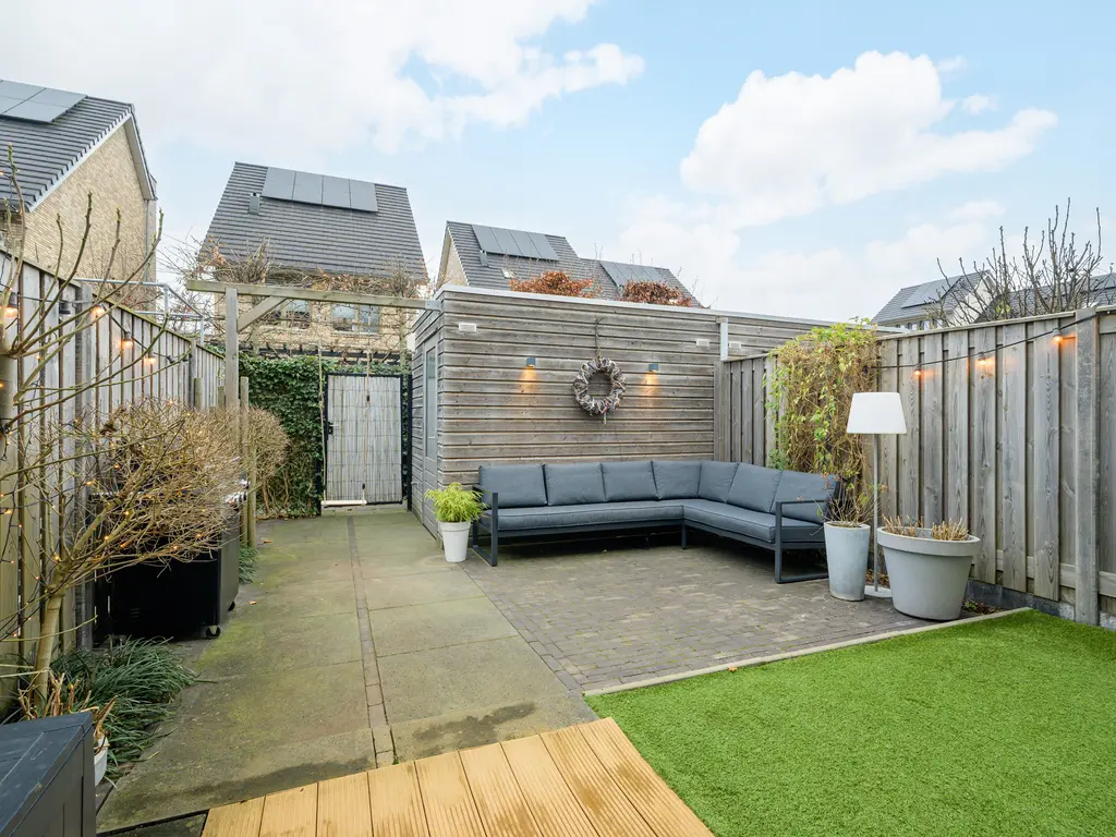 Stuifduin 70, Oosterhout