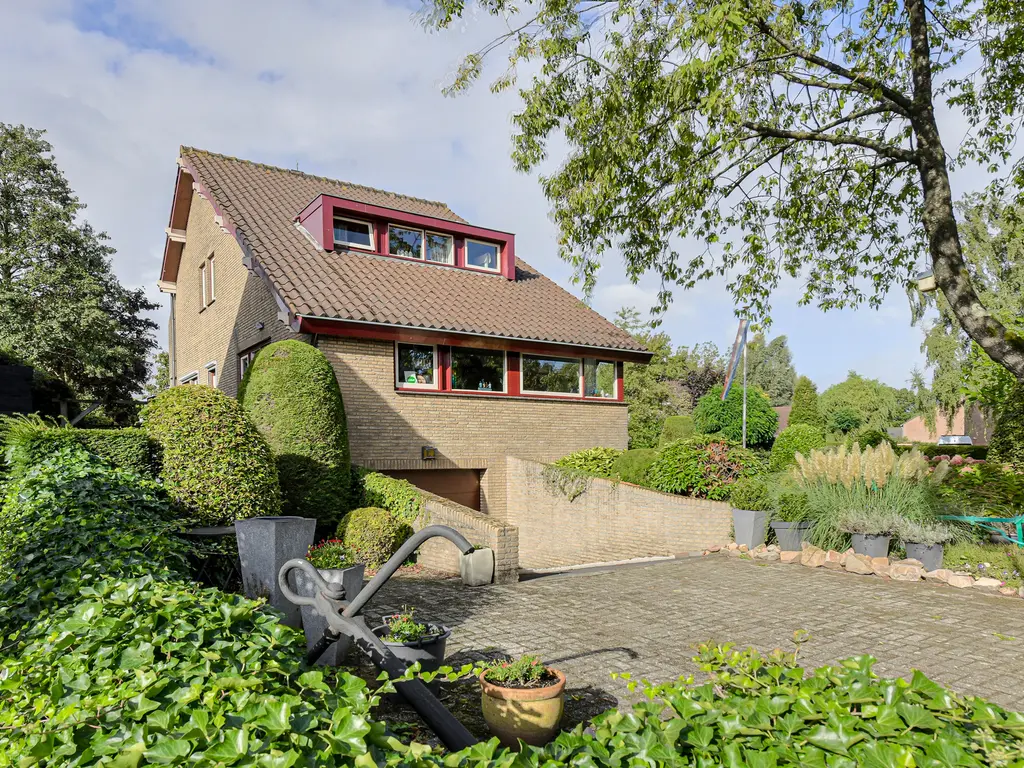 Groningenlaan 65, LAGE ZWALUWE