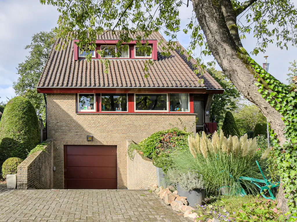 Groningenlaan 65, LAGE ZWALUWE