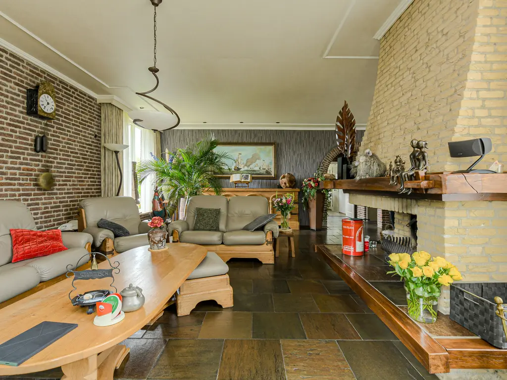 Groningenlaan 65, LAGE ZWALUWE