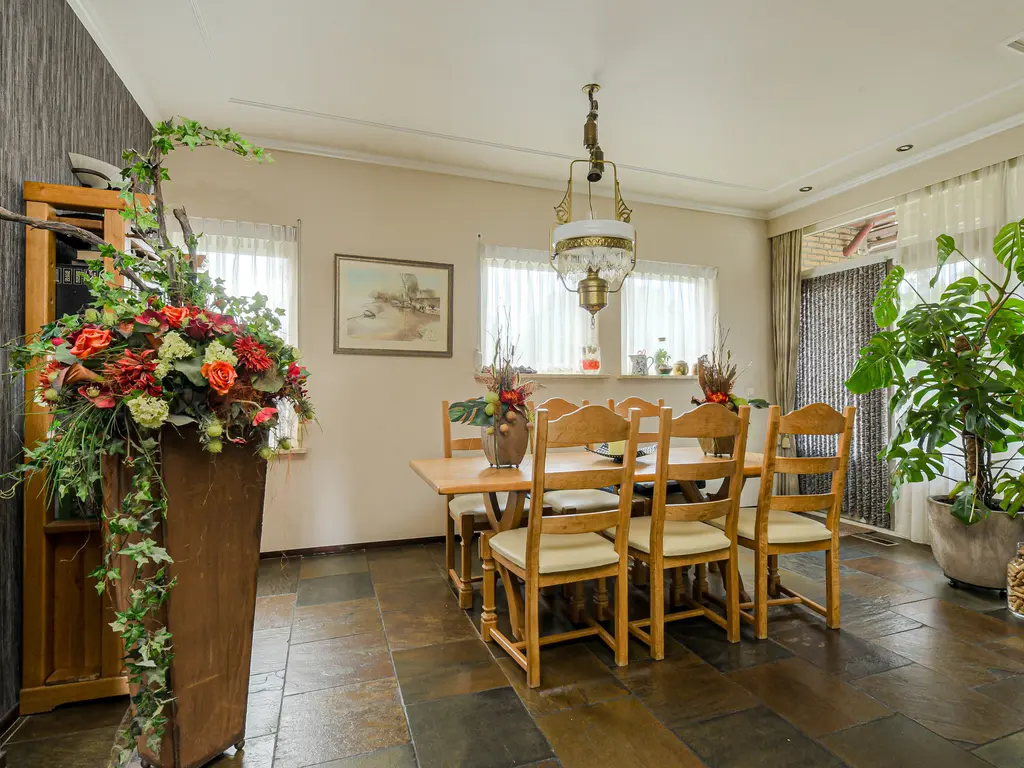 Groningenlaan 65, LAGE ZWALUWE