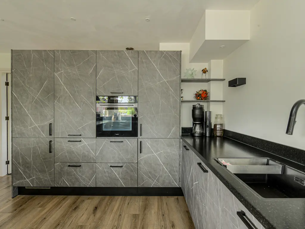 Groningenlaan 65, LAGE ZWALUWE