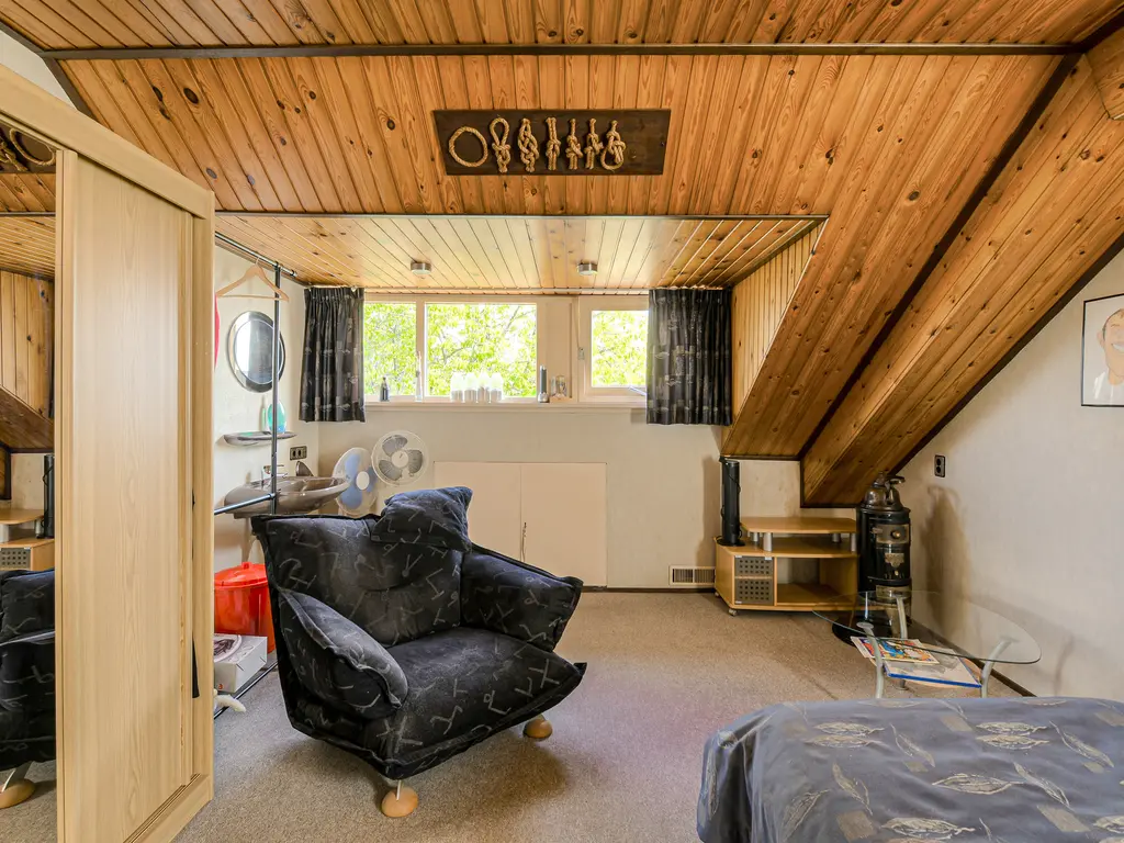 Groningenlaan 65, LAGE ZWALUWE