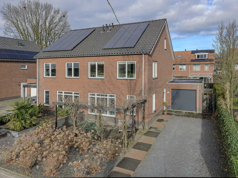 Rijksweg 179B, DORST