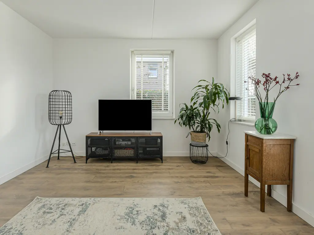 Rijksweg 179B, DORST