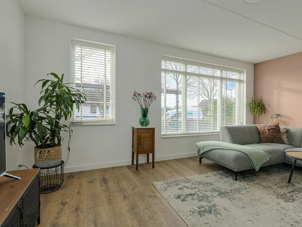 Rijksweg 179B, DORST