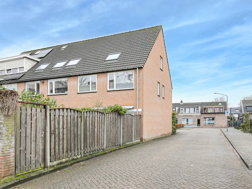 Marie Curiehof 10, OOSTERHOUT