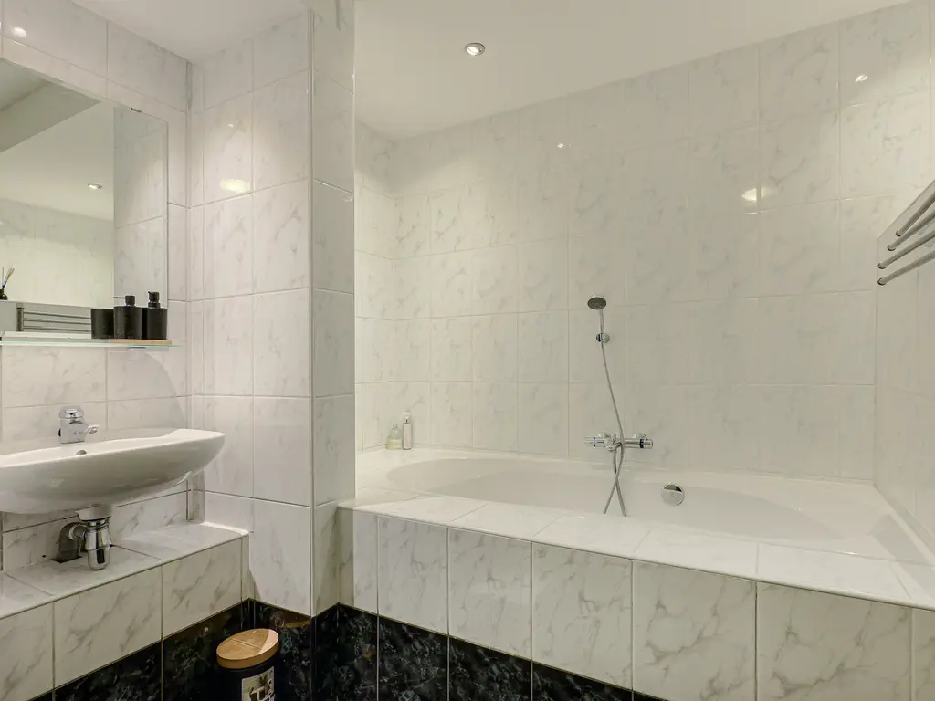 Antwerpenstraat 16, BREDA